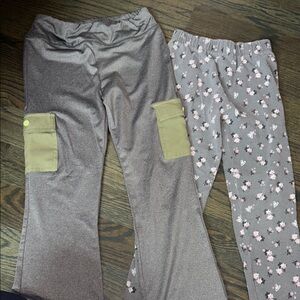 Bundle of 2 pairs of girls leggings size 7/8
